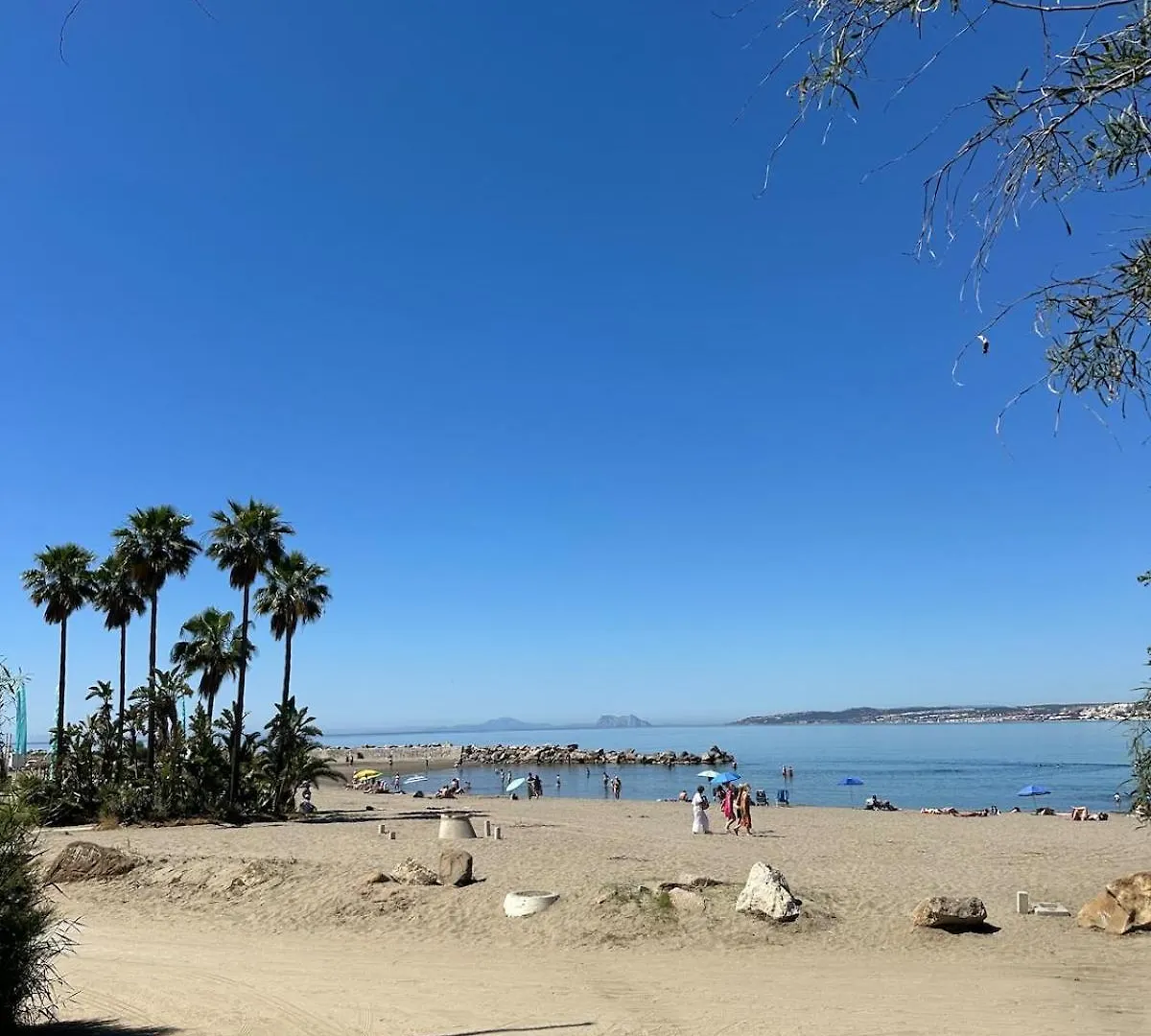 アパート Renovated Sea View Apt 150M From El Cristo Beach エステポナ スペイン